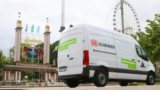 DB Schenker now only uses electric vehicles within the Gothenburg Green City Zone. Two electric vans and a heavier distribution truck ensure that all packages and all goods are delivered fossil-free within the zone.